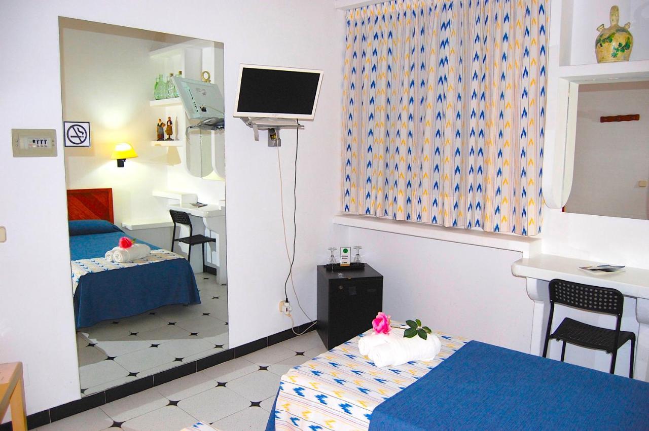 Hostal Ca'N Tiu الارو المظهر الخارجي الصورة