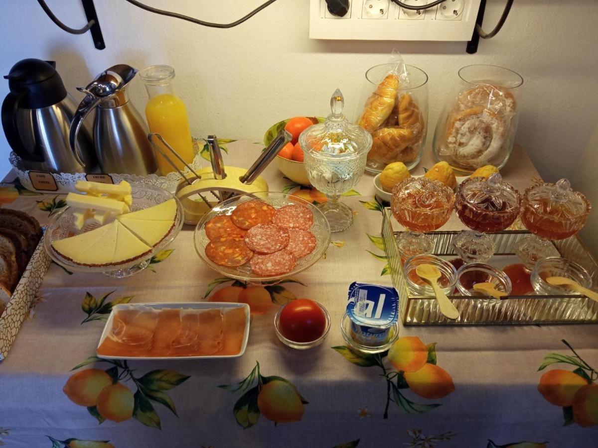 Hostal Ca'N Tiu الارو المظهر الخارجي الصورة