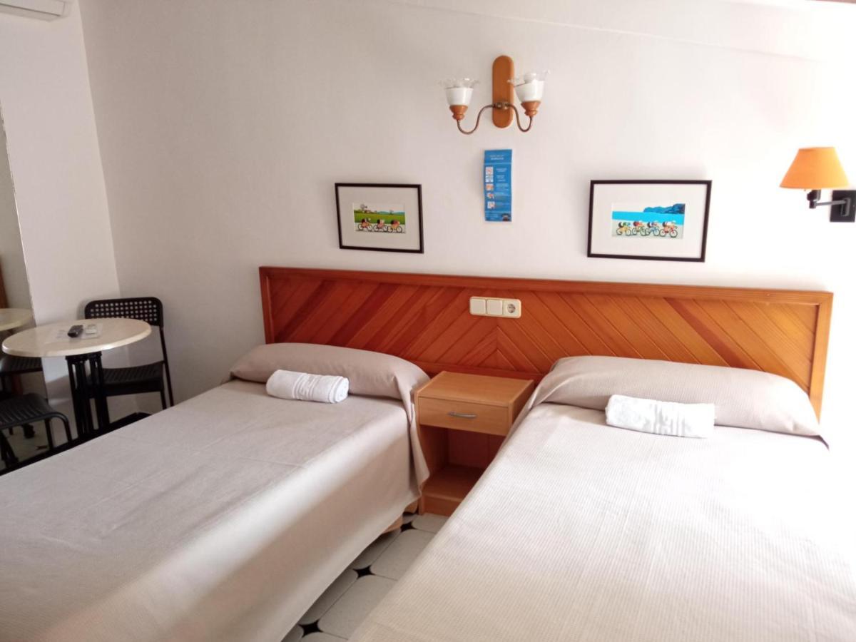 Hostal Ca'N Tiu الارو المظهر الخارجي الصورة