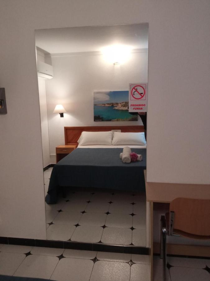 Hostal Ca'N Tiu الارو المظهر الخارجي الصورة