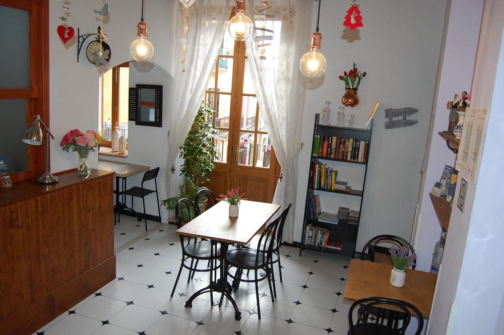 Hostal Ca'N Tiu الارو المظهر الخارجي الصورة
